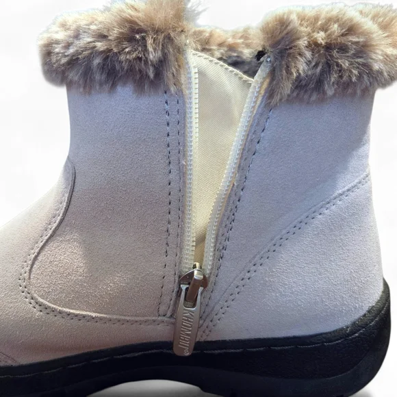 Khombu Iris 1527296 Ivory Suede Leather All Weather Boots W/ Faux Fur Trim Sz 7M - Picture 8 of 15